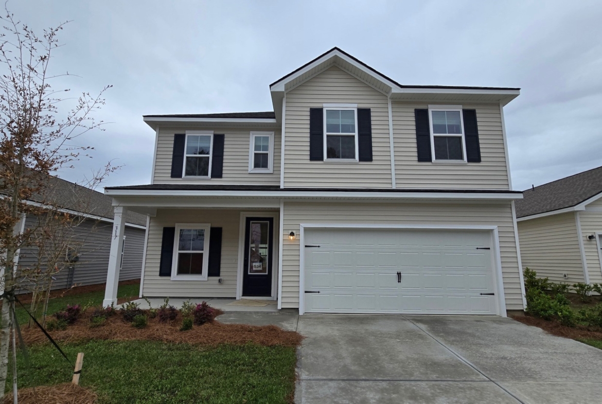 front of property - 317 Hill Pond