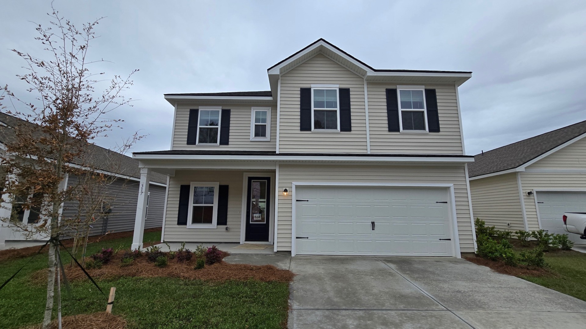 front of property - 317 Hill Pond