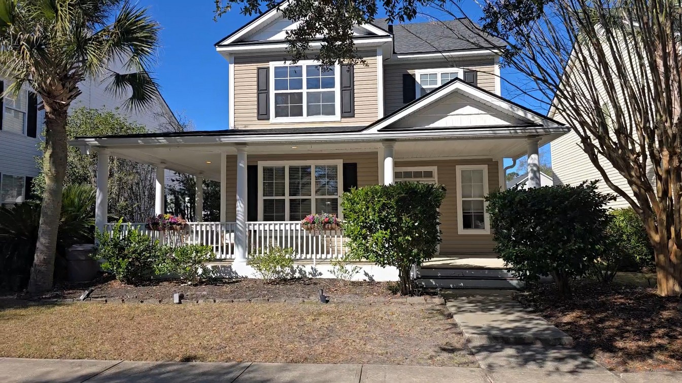 154 Regent Ave – front of property 154 Regent Ave - front of property