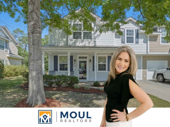 4 Bluehaw Ct - Agent in front of property